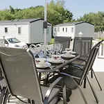 Jonstone Pines Дом отдыха *