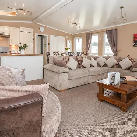 Jonstone Pines Nyaraló *