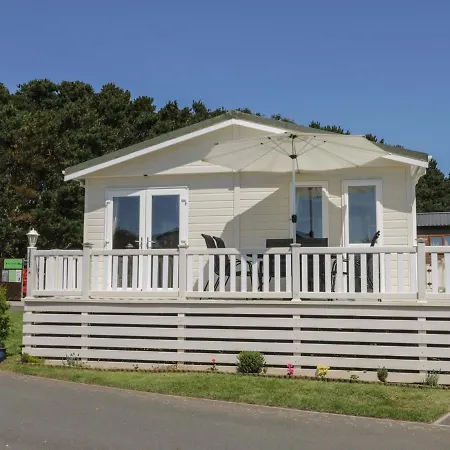 Jonstone Pines Tatil Evi